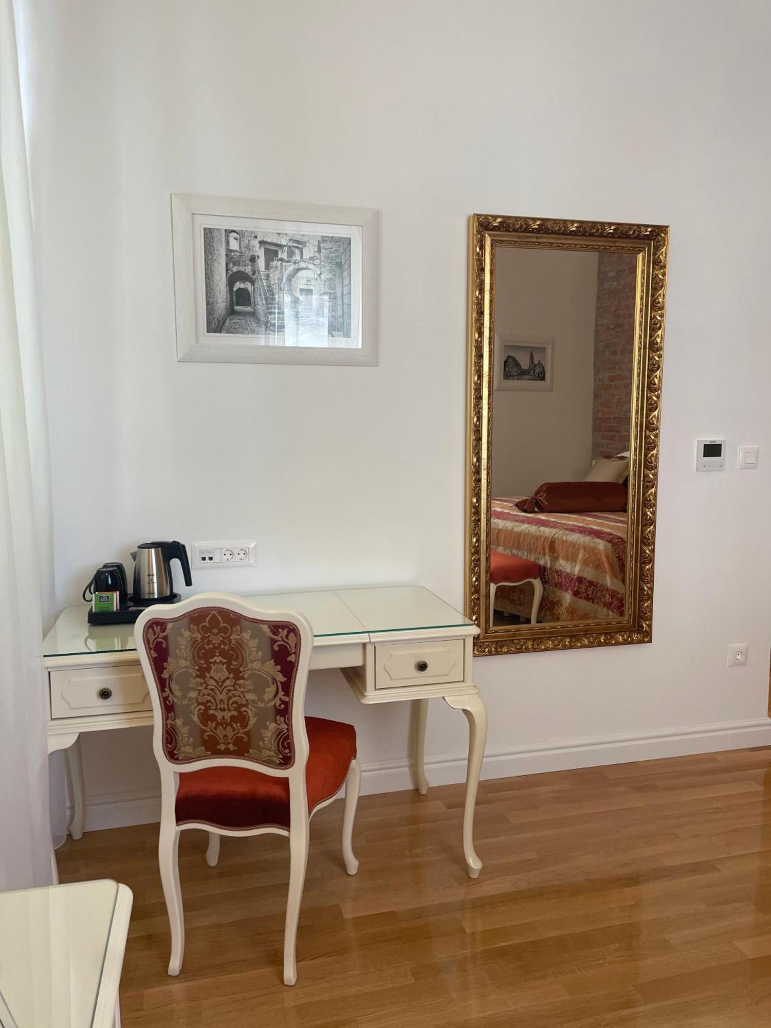 Priska Heritage Rooms (Adults Only) スプリト 部屋 写真